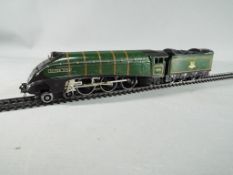 Hornby Dublo - an OO gauge 4-6-2 locomotive and tender, op no 60016 Silver King,