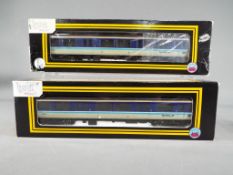 Dapol - an OO gauge two-car set comprising Sprinter (power) op no 57239 and (dummy) 50239 # D/82