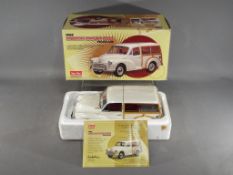 Sun Star - A boxed Limited Edition 1:12th scale Sun Star Morris Minor 1000 Traveller.