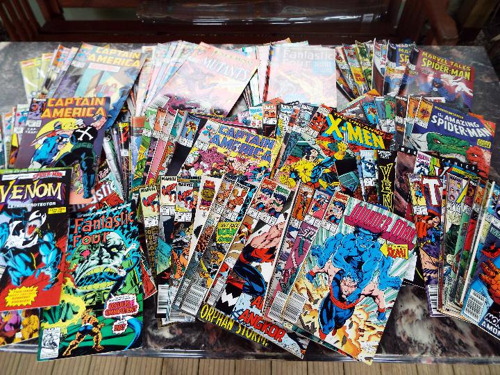 Marvel Comics - a collection of approximately 100 American / US comics, X-Men, Spider-Man, Avengers,