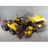 Matchbox, Tonka - 4 unboxed Tonka vehicles with an unboxed Matchbox crane Playworn condition.