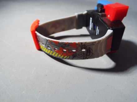 Transformers - a childs Transformer digital watch, model number 1095, - Image 5 of 5