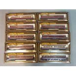 Palitoy, Mainline - Ten boxed OO gauge Passenger Coaches.