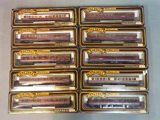 Palitoy, Mainline - Ten boxed OO gauge Passenger Coaches.