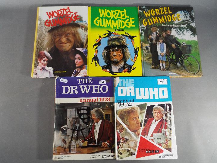 Worzel Gummidge and Dr Who - five annuals comprising Worzel Gummidge Annual 1979,