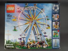 Lego - A boxed Lego Creator 10247 Ferris Wheel.