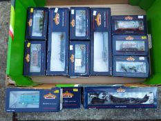 Model Railways - Bachmann Branch-Line OO gauge 13 items of goods rolling stock,