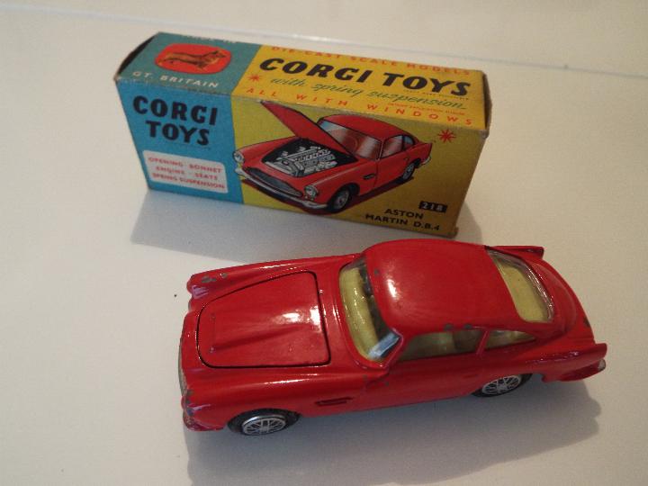 Corgi - a diecast model Aston Martin DB4 # 218 ex- in ex original picture box - Image 3 of 3