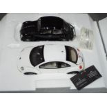 Franklin Mint - A 1:24 scale Limited Edition Volkswagen Collection 1967 & 1998 Beetles by Franklin