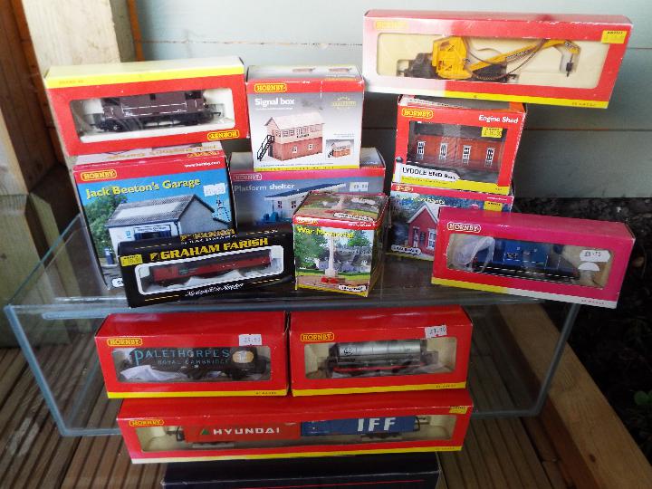 Model railways - six boxed Hornby OO gauge goods rolling stock to include Operating Maintenance - Image 2 of 2