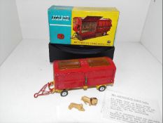 Corgi Chipperfields Circus - a diecast model Circus Animal Cage with Lion and Lioness figures #