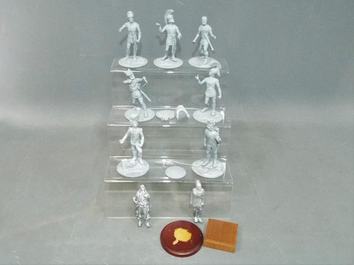 Series 77 and other - A small group of nine unboxed white metal figures.