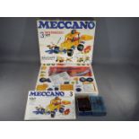 Meccano - A boxed Motorised Meccano Set no.3, with a boxed Meccano No.1 Clockwork Motor with key.