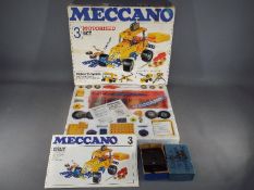 Meccano - A boxed Motorised Meccano Set no.3, with a boxed Meccano No.1 Clockwork Motor with key.