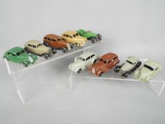 Dinky Toys - A group of 9 unboxed Dinky Toys.