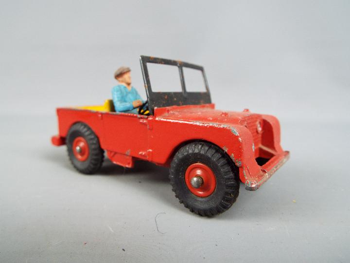 Dinky Toys - A collection of 13 unboxed Dinky Toys. - Image 3 of 3