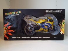 Minichamps Valentino Rossi Collection - a 1:12 scale diecast model Yamaha YZR-M1, MotoGP 2006,