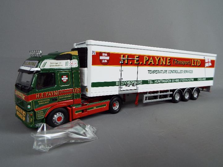 Corgi - A pair of boxed Limited Edition 1:50 scale trucks from the Corgi 'Hauliers of Renown' range. - Image 3 of 5