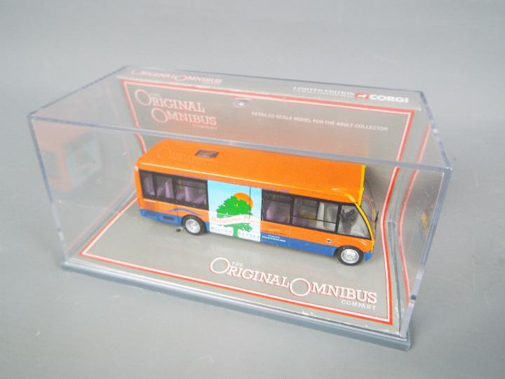 Corgi Original Omnibus - 15 boxed diecast model buses by COO. - Image 3 of 3