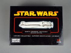Star Wars, Master Replicas - A Master Replicas .45 scale Star Wars 'Darth Sidious Lightsabre'.