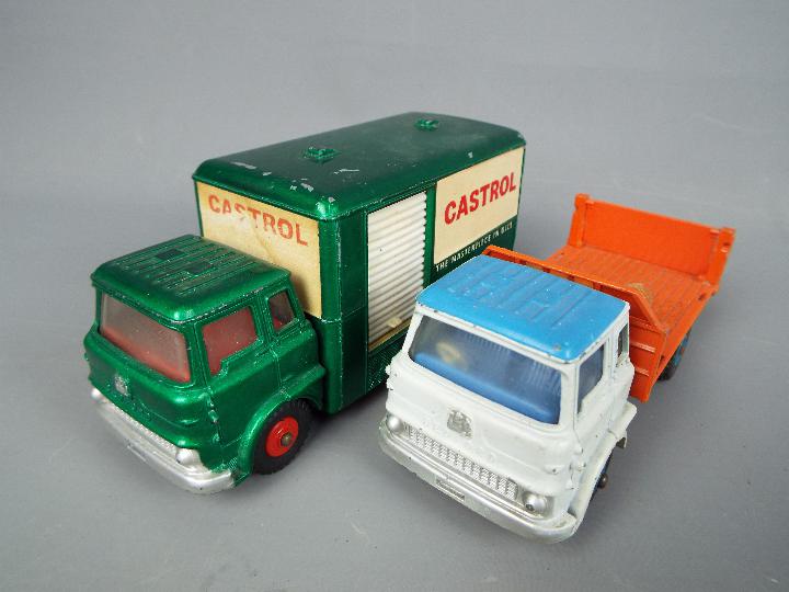 Dinky Toys - A collection of six Bedford TK diecast Dinky Toys together with an original empty #114 - Image 4 of 5