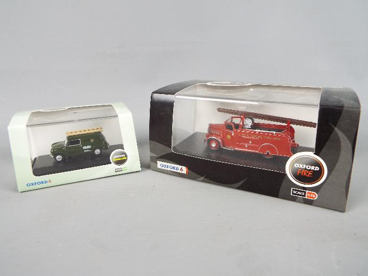 Oxford Diecast, Lledo, Fire Brigade Models, - Image 2 of 2