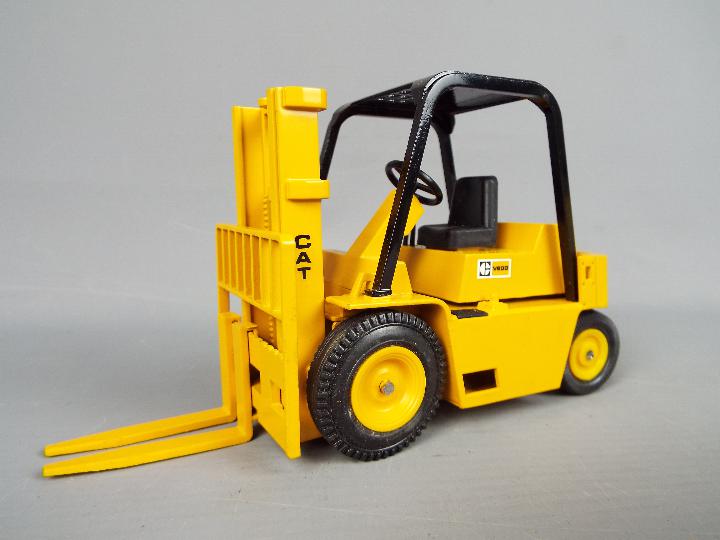 NZG, Conrad - Six boxed diecast construction vehicles, - Image 5 of 7