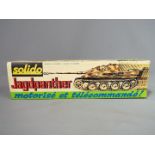 Solido - A boxed Solido #229 Jagdpanther Motorised Tank.