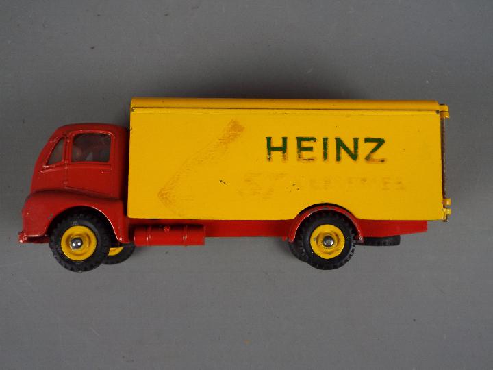 Dinky Toys - An unboxed and scarce Dinky Toys #920 Guy Warrior 'Heinz 57 Varieties'. - Image 3 of 5