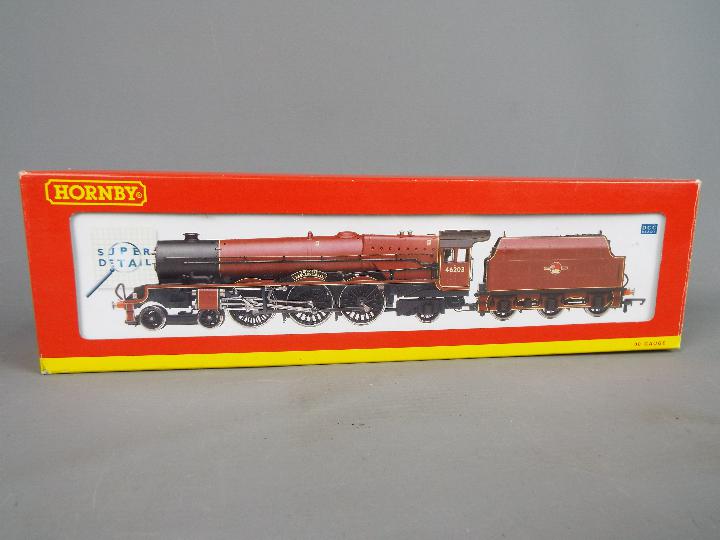 Model Railways - Hornby OO gauge locomotive and tender DCC Ready Super Detail,