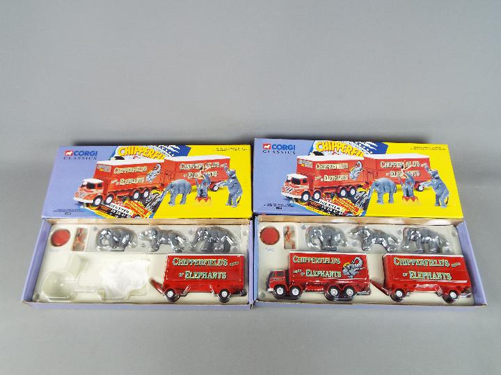 Corgi - Two boxed Chipperfields sets from Corgi Classics of #31902 Foden S21 Lorry & Trailer with