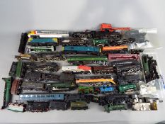 Model Railways - a large collection of OO gauge locomotive bodies and tenders for spares or repair