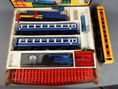 The Big Big Passenger Train boxed set by Novo