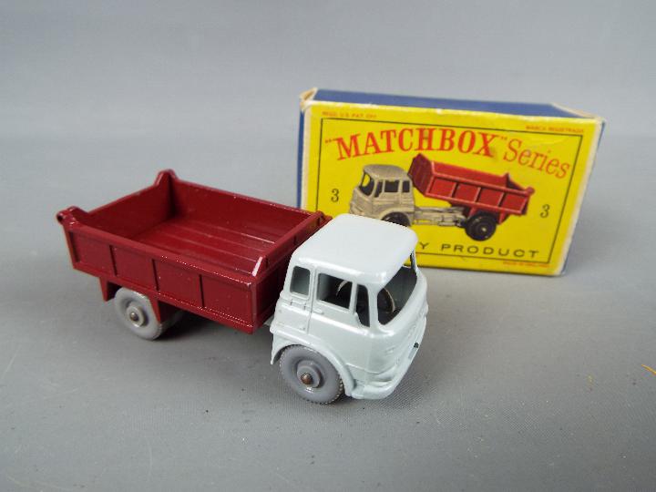 Matchbox by Lesney - Bedford Tipper Truck, grey cab and maroon back, grey wheels # 3,