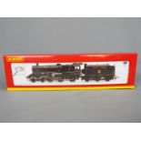 Hornby - an OO gauge locomotive and tender DCC Ready, Super Detail, BR standard 4MT black livery,