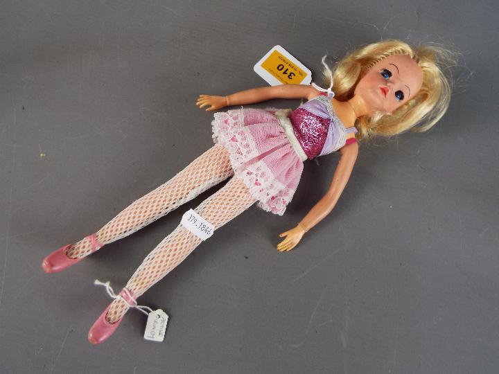 Pedigree Sindy - An active blonde, long haired Sindy Doll with jointed head, arms and hands,