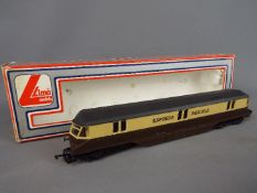 Lima - A boxed Lima OO gauge #205143MWG Express Parcels Railcar Op.No.34 in brown and cream livery.