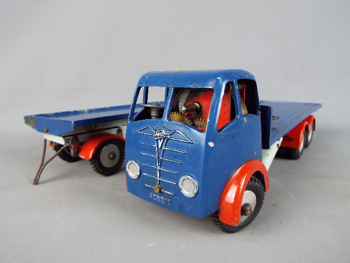 Shackleton - A boxed Shackleton FG Foden Flatbed Truck,