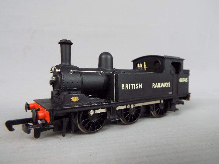 Mainline - Two boxed OO gauge locomotives. Lot includes #37036 Class 03 0-6-0 Diesel locomotive Op. - Image 3 of 3