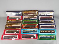 Bachmann, Airfix, Mainline - A collection of 18 OO gauge passenger coaches.