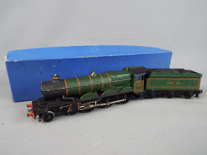 Hornby Dublo - A boxed OO gauge Hornby Dublo 2-rail EDLT20 4-6-0 Steam Locomotive and Tender Op.No. - Image 2 of 2