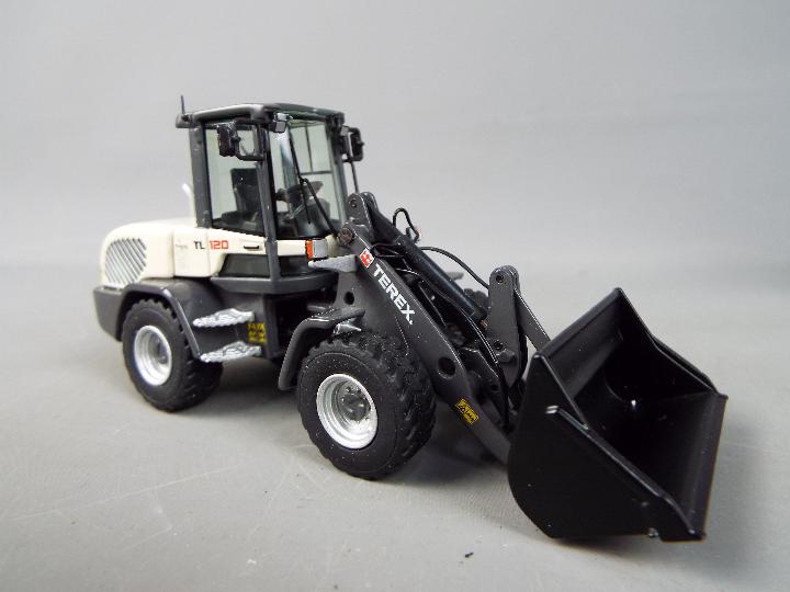 NZG - A boxed diecast 1:50 scale NZG #903 Terex TL120 Compact Wheel Loader. - Image 2 of 3