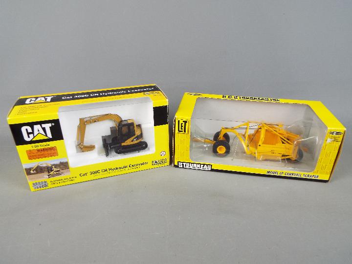 Norscot, Spec Cast - Two boxed 1:50 scale diecast construction vehicles.