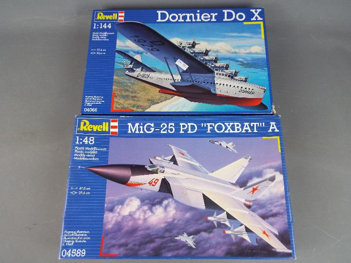 Revell - two all plastic model kits to include a Dornier Do X model No.