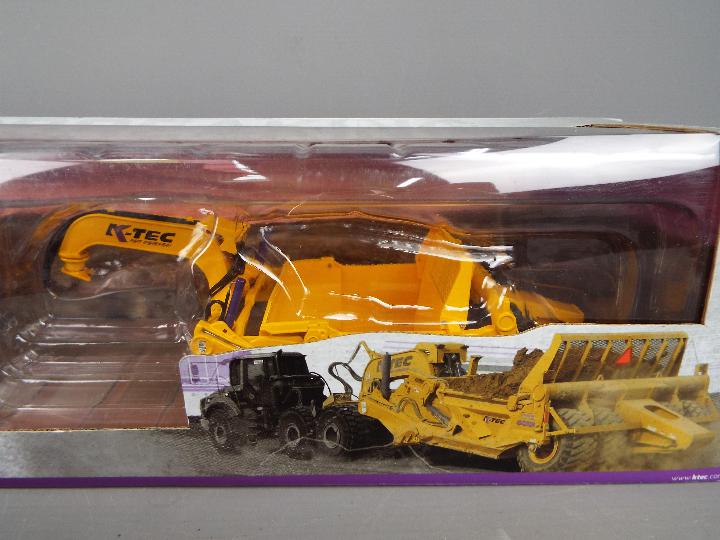 Motorart - A boxed 1:50 scale Motorart #15826 K-Tec ADT Series 1233 Scarper with Volvo A40F - Image 4 of 4