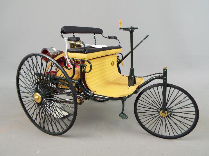 Franklin Mint - a precision diecast 1:8 scale model 1886 Mercedes Benz Patent MotorWagonodel, - Image 2 of 3