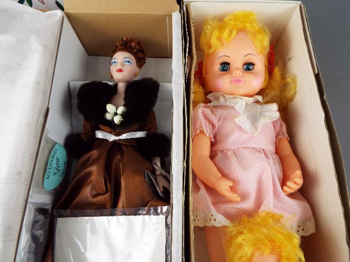 Dolls - a collection of boxed dolls to include an Aibo Toys Diana and Sarah doll, boxed, - Image 2 of 3