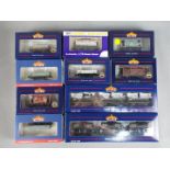 Bachmann, Dapol - 10 boxed items of boxed OO gauge freight rolling stock.