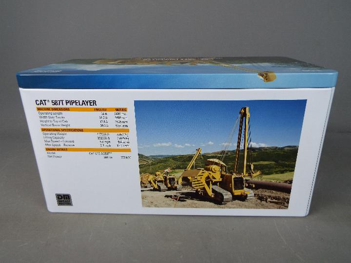 Diecast Masters - A boxed 1:50 scale #85272 Cat 587T Pipelayer by Diecast Masters. - Image 3 of 3