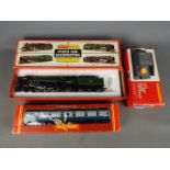 Hornby, Hornby Silver Seal - A boxed Hornby Silver Seal R552 4-6-2 steam locomotive and tender Op.